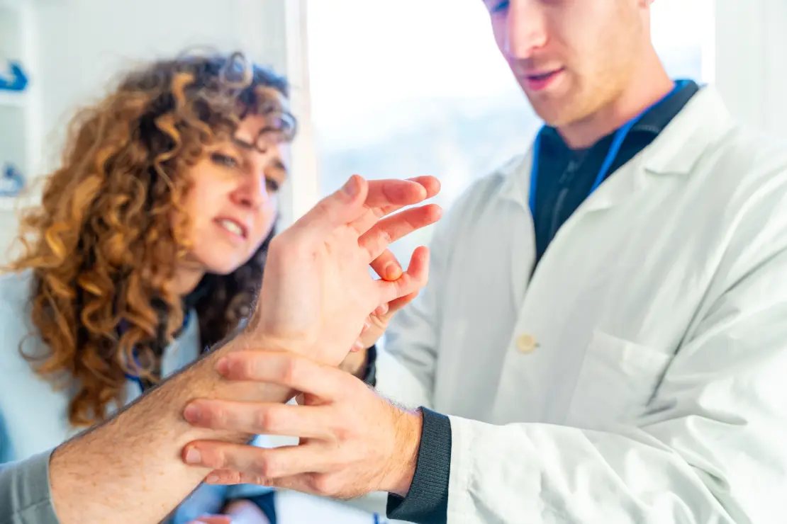 İltihaplı Romatizma: Belirtileri, Tedavi Yöntemleri ve Termal Suyun Etkileri image